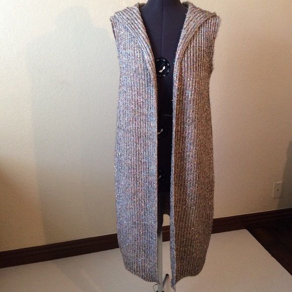 Hoodie Long Sweater Vest - Picture 6 of 9